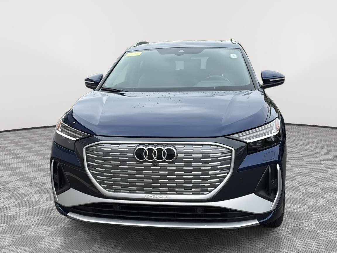 Used 2023 Audi Q4 e-tron Prestige w/ 20" Wheel Package AWD/4WD image 2