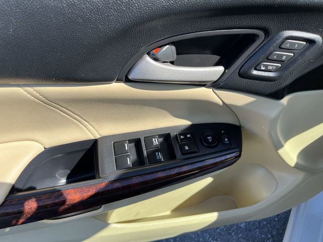 Used 2011 Honda Crosstour EX-L image 17