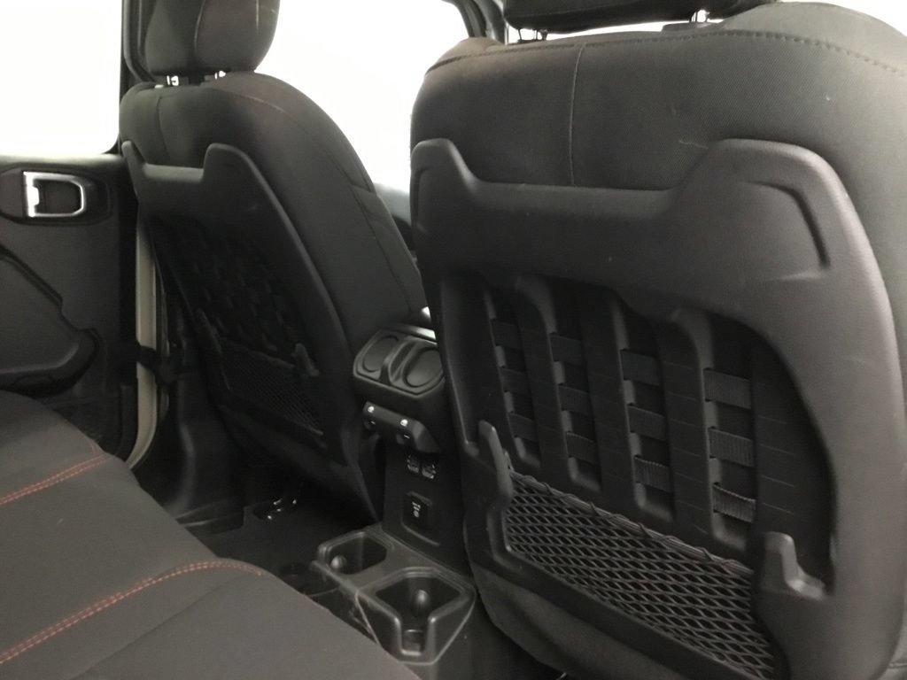 Used 2022 Jeep Wrangler Unlimited Rubicon w/ Xtreme Recon 35" Tire Package AWD/4WD image 18