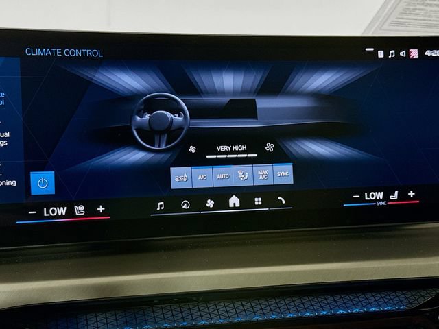 Used 2025 BMW M4 xDrive Competition AWD/4WD image 17