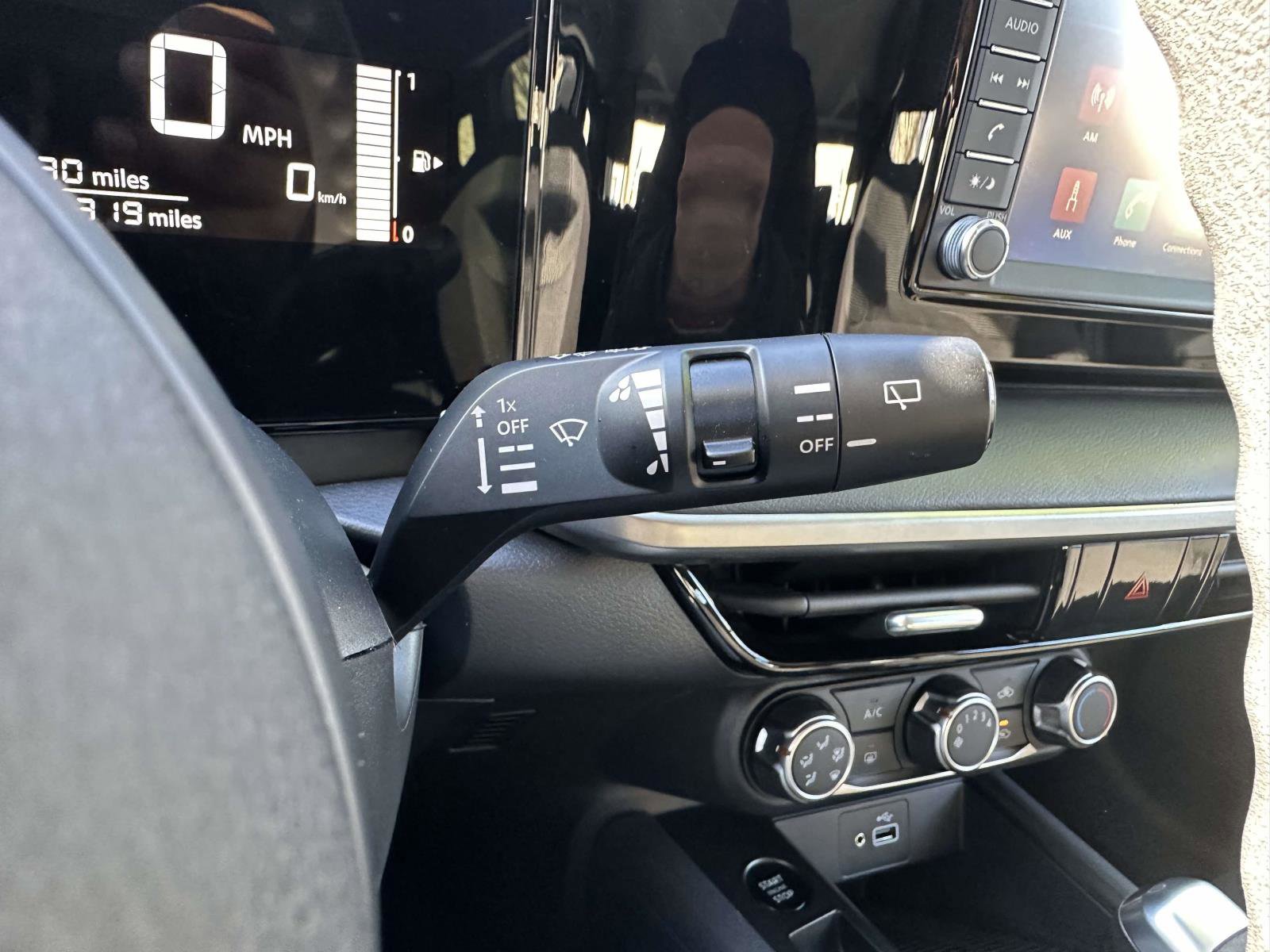 Used 2025 Nissan Kicks S image 26