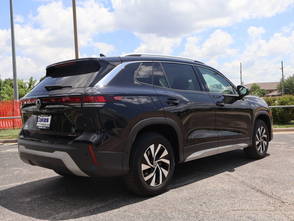 Used 2025 Volkswagen Tiguan S AWD/4WD image 7