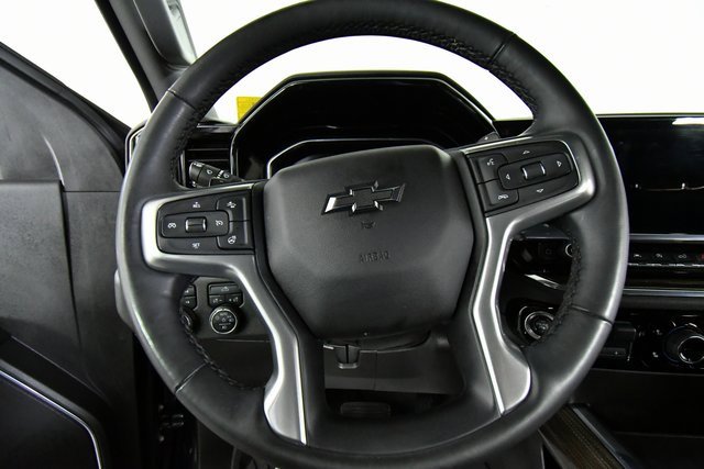 Used 2024 Chevrolet Silverado 1500 RST image 2