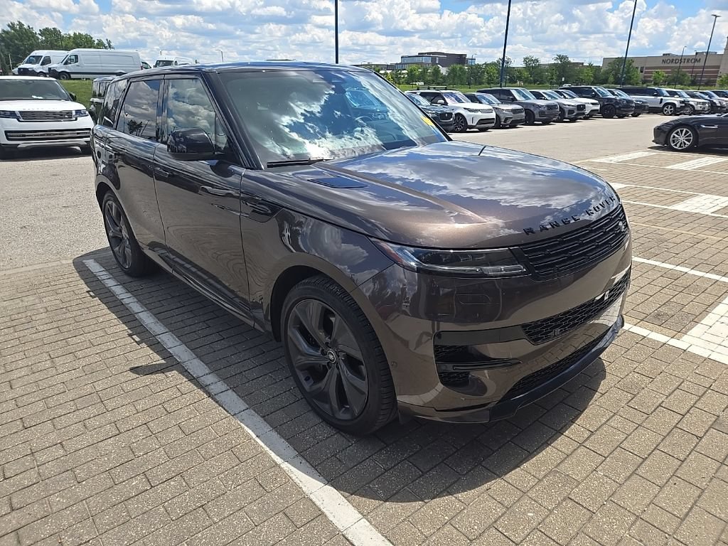 Certified 2025 Land Rover Range Rover Sport Autobiography AWD/4WD image 3