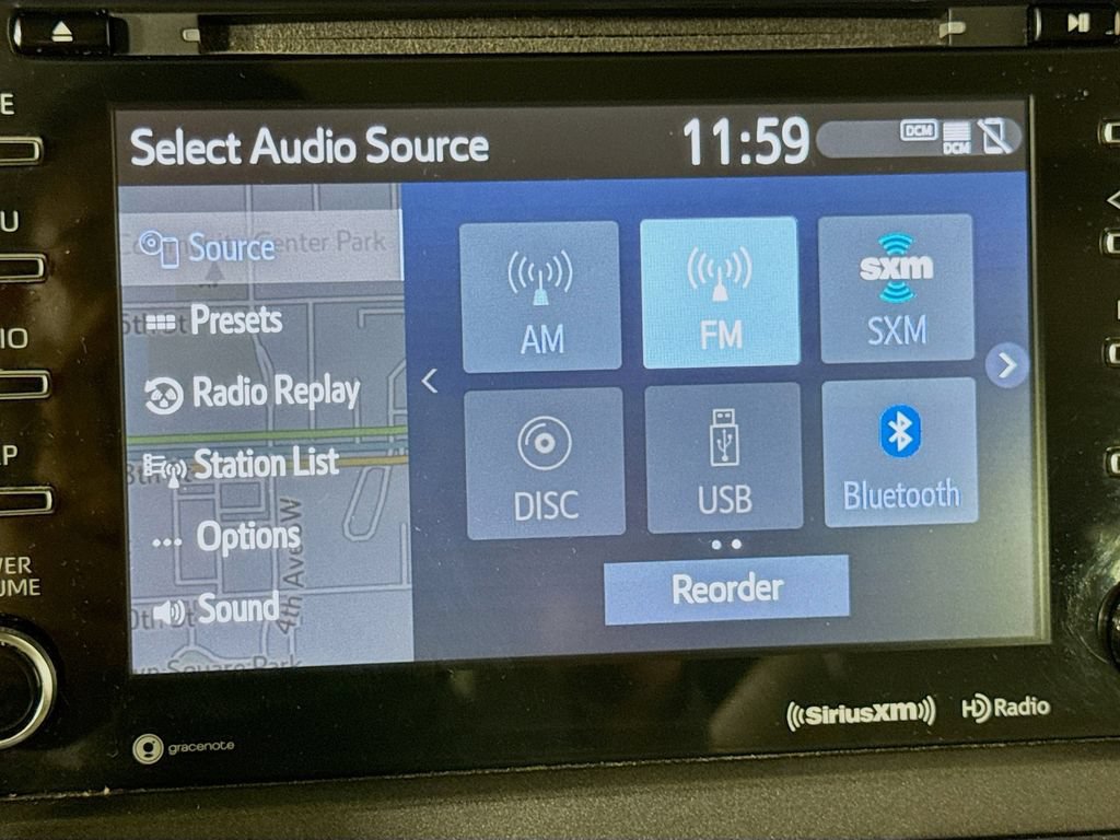 Used 2018 Toyota Sienna Limited FWD image 37