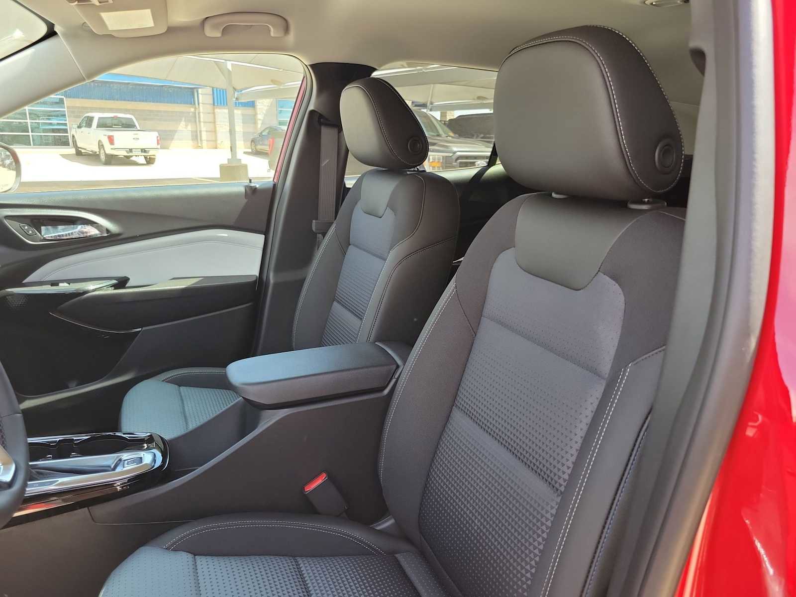 New 2026 Chevrolet Trax LT w/ Driver Confidence Package FWD image 15