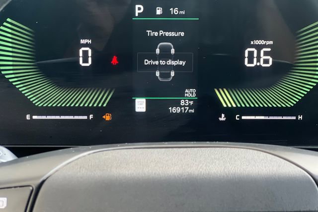 Used 2025 Kia K4 image 32