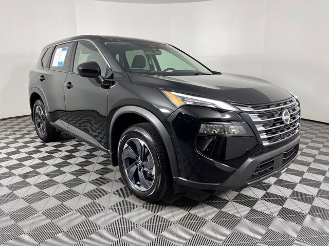 Certified 2026 Nissan Rogue SV FWD image 3