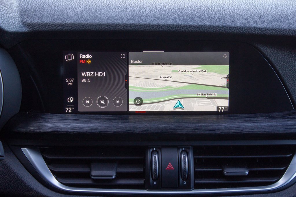 Used 2024 Alfa Romeo Stelvio Sprint image 16