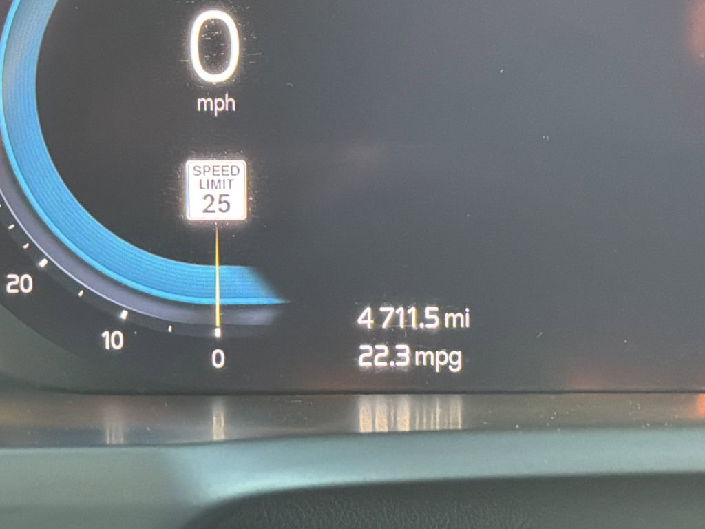 Used 2023 Volvo XC90 B6 Ultimate w/ Protection Package Premier AWD/4WD image 4