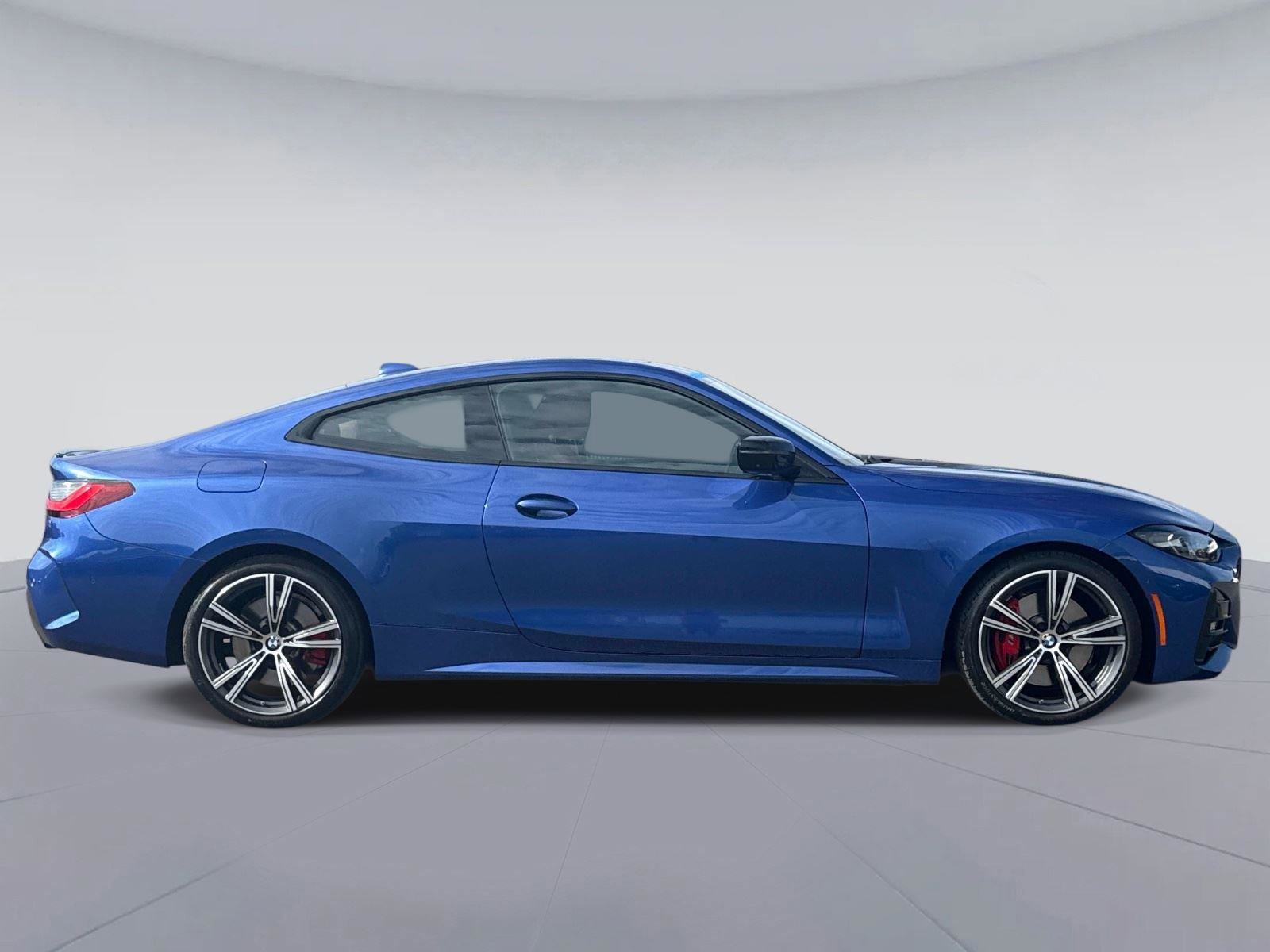Used 2023 BMW 430i xDrive Coupe w/ M Sport Package AWD/4WD image 2