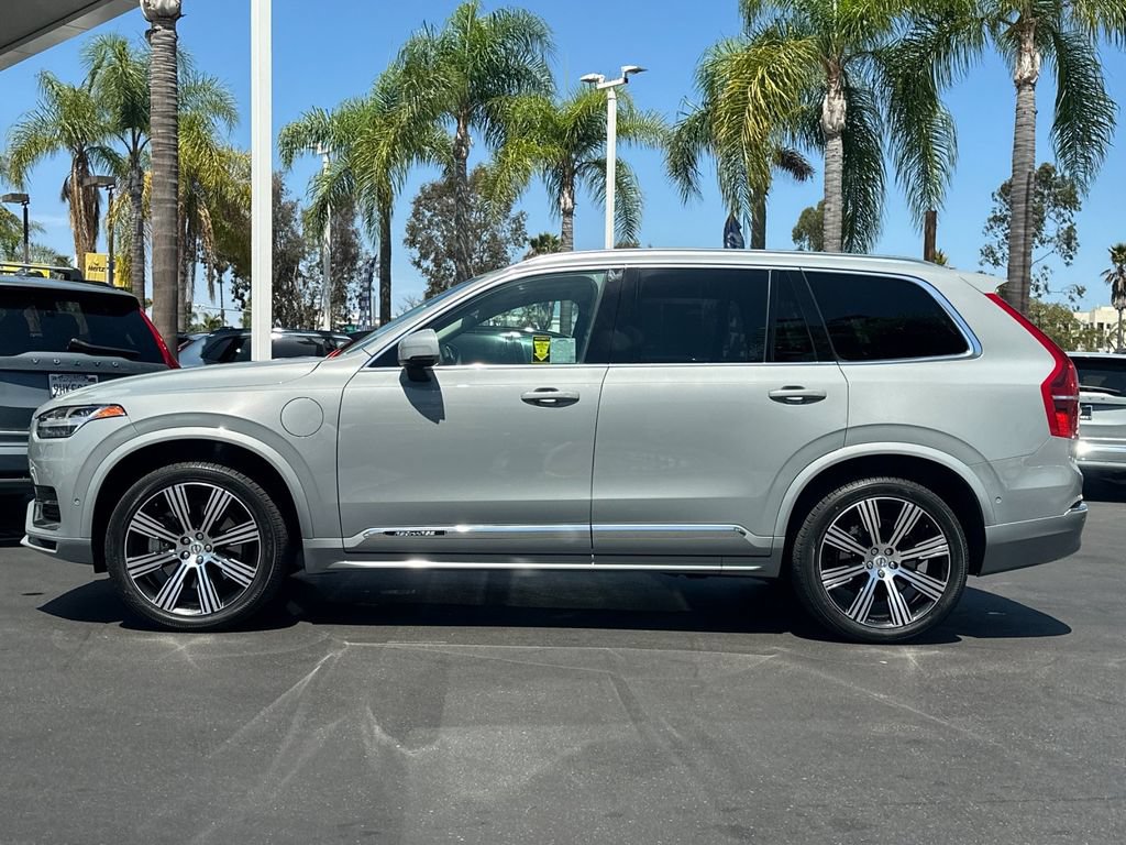 Certified 2024 Volvo XC90 T8 Plus AWD/4WD image 2