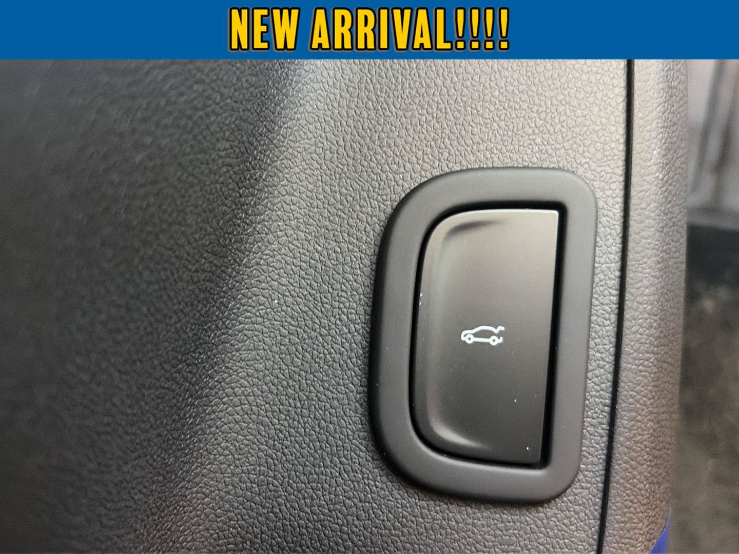 New 2027 Chevrolet Traverse Z71 w/ Enhanced Driving Package AWD/4WD image 18