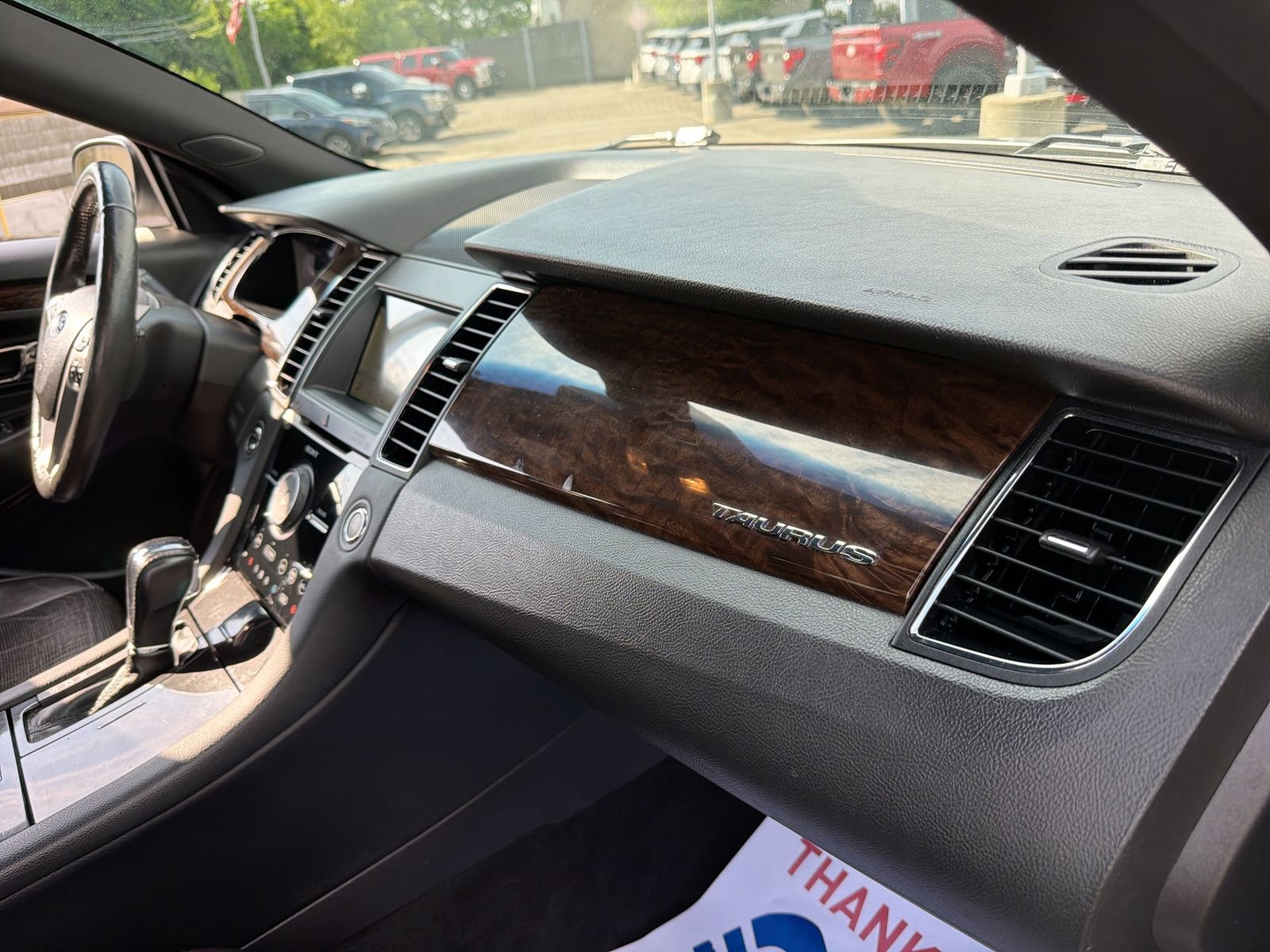 Used 2019 Ford Taurus Limited AWD/4WD image 16