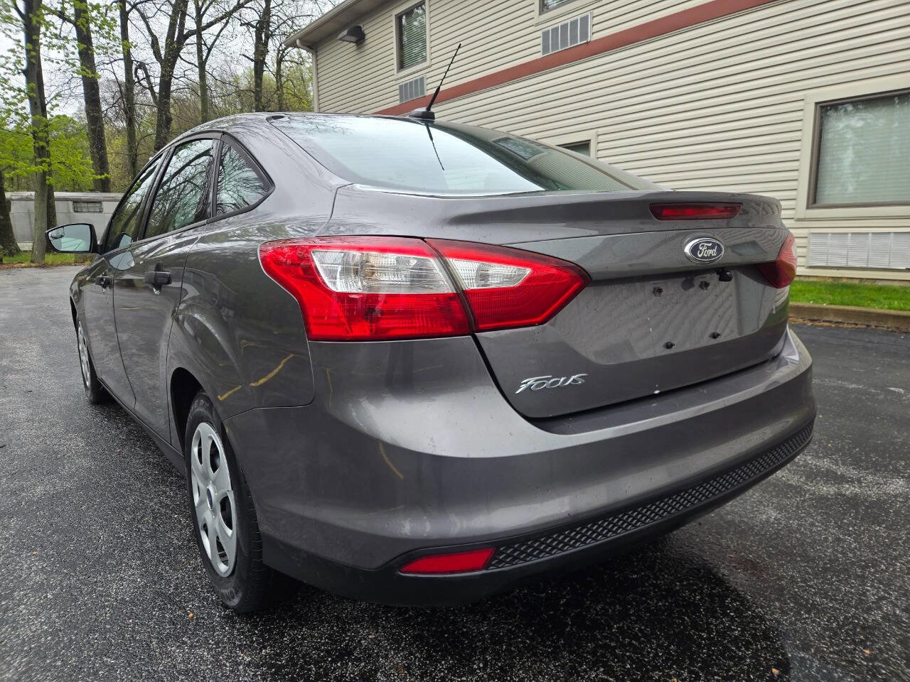 Used 2012 Ford Focus S FWD image 7