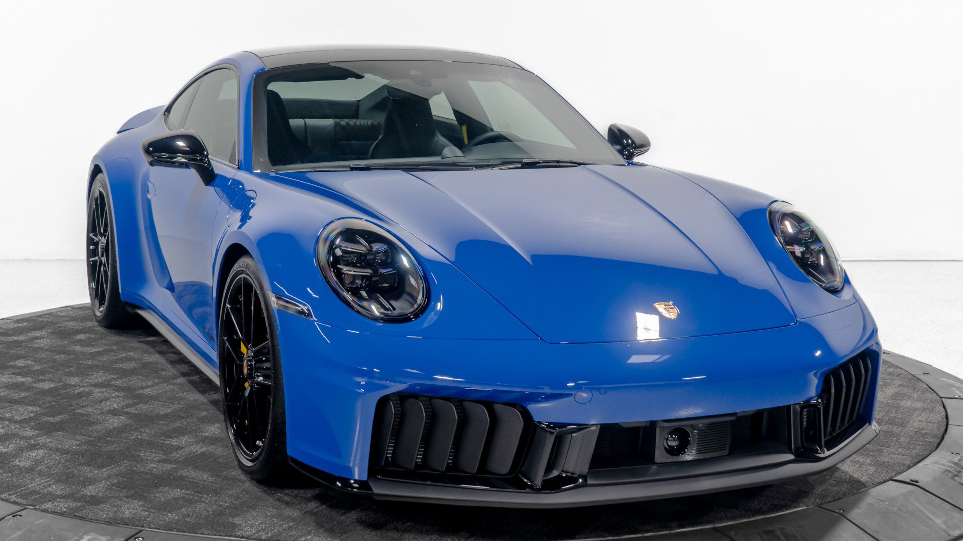 Used 2026 Porsche 911 Carrera GTS image 13