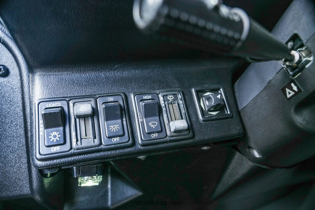 Used 2003 HUMMER H1 4-Door Open Top image 28
