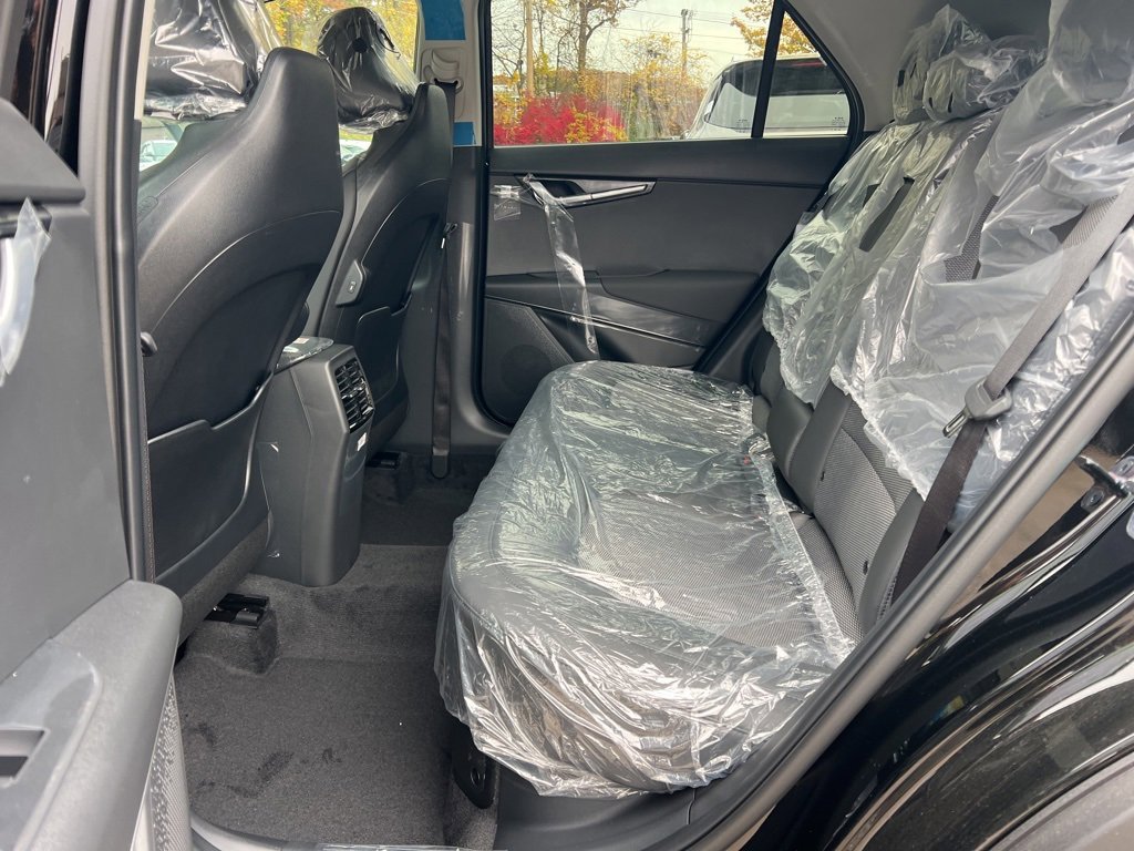 New 2026 Kia Niro EX image 13