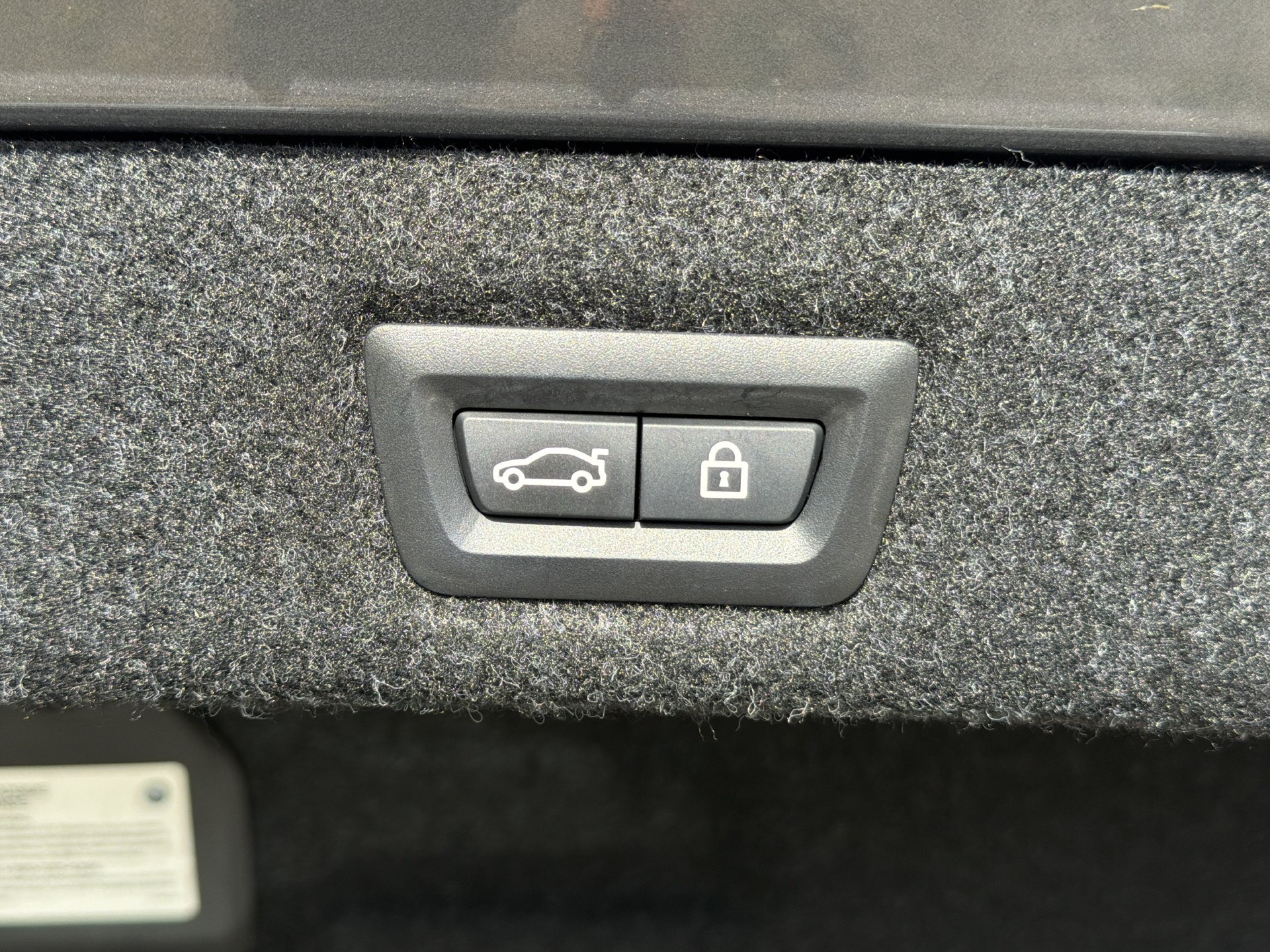 Used 2022 BMW 530i w/ Convenience Package RWD image 13