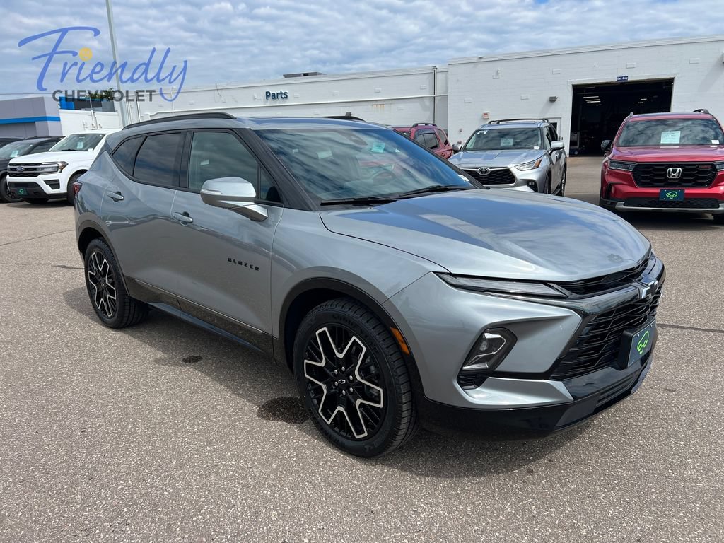 Used 2023 Chevrolet Blazer RS w/ Driver Confidence II Package AWD/4WD image 9