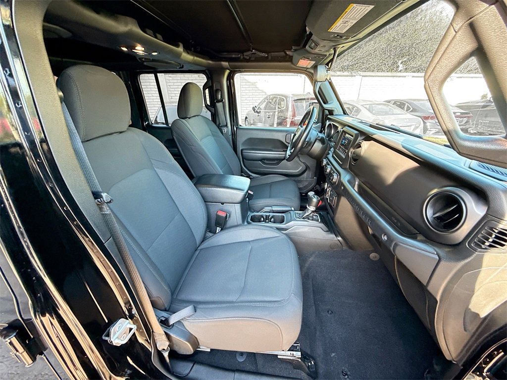 Used 2021 Jeep Wrangler Unlimited Sport image 31