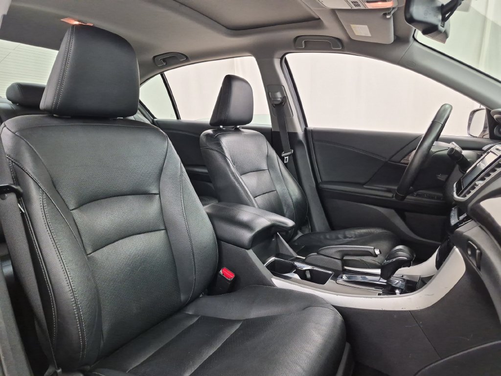 Used 2017 Honda Accord EX-L image 33