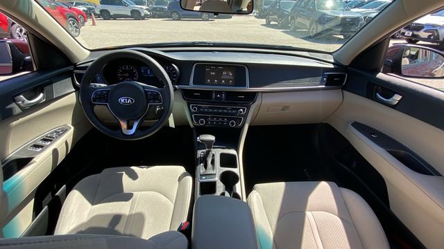 Used 2018 Kia Optima LX w/ 17" Alloy Wheels Package FWD image 13