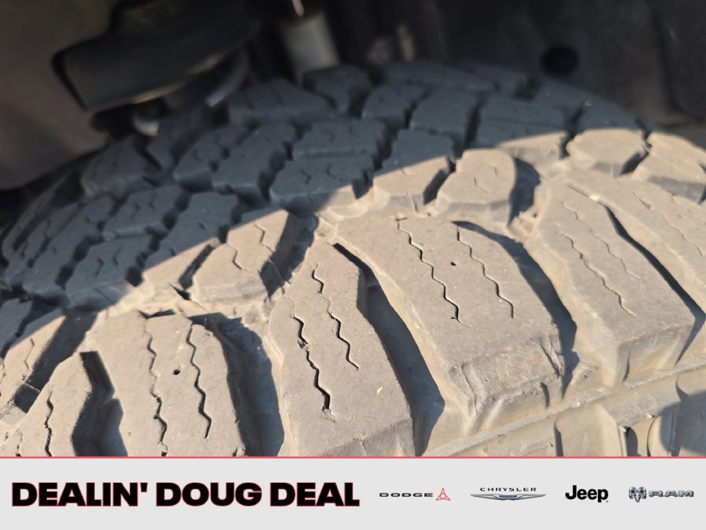 Used 2015 Jeep Wrangler Unlimited Rubicon AWD/4WD image 28