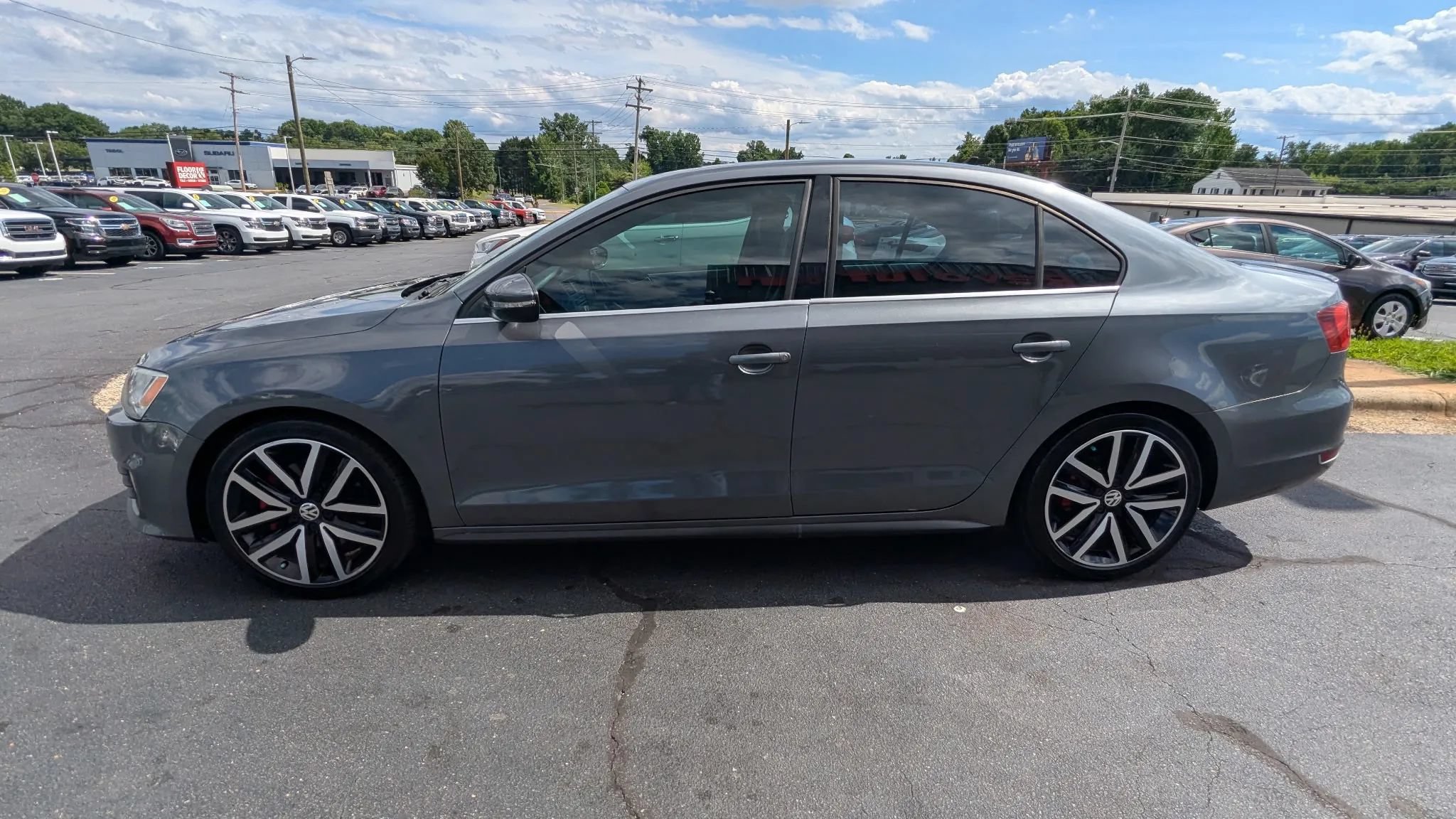 Used 2014 Volkswagen Jetta GLI FWD image 4