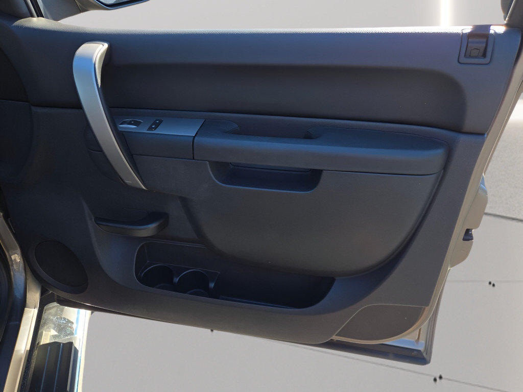 Used 2013 Chevrolet Silverado 1500 LT w/ All-Star Edition AWD/4WD image 5
