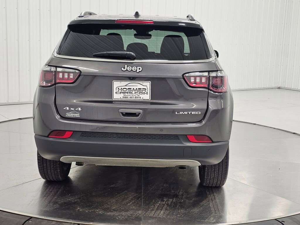 Used 2024 Jeep Compass Limited image 31