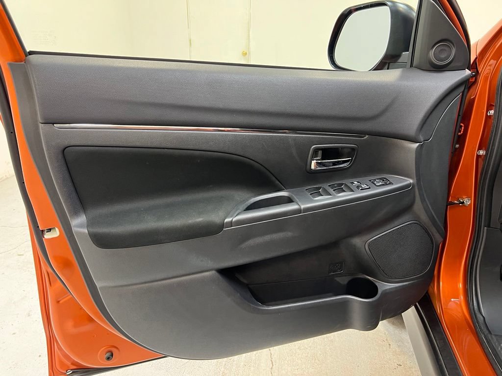 Used 2023 Mitsubishi Outlander Sport LE AWD/4WD image 14