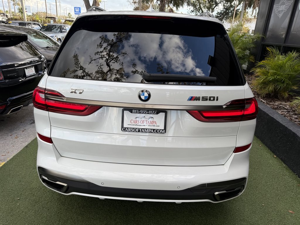 Used 2020 BMW X7 M50i w/ Executive Package image 5