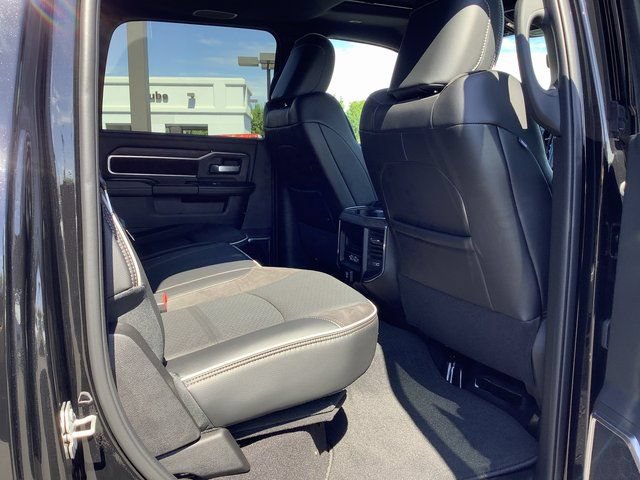 New 2026 RAM 2500 Laramie w/ Sport Appearance Package AWD/4WD image 38