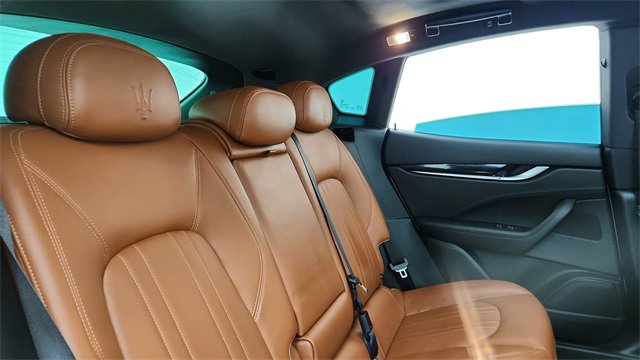 Used 2020 Maserati Levante S image 27