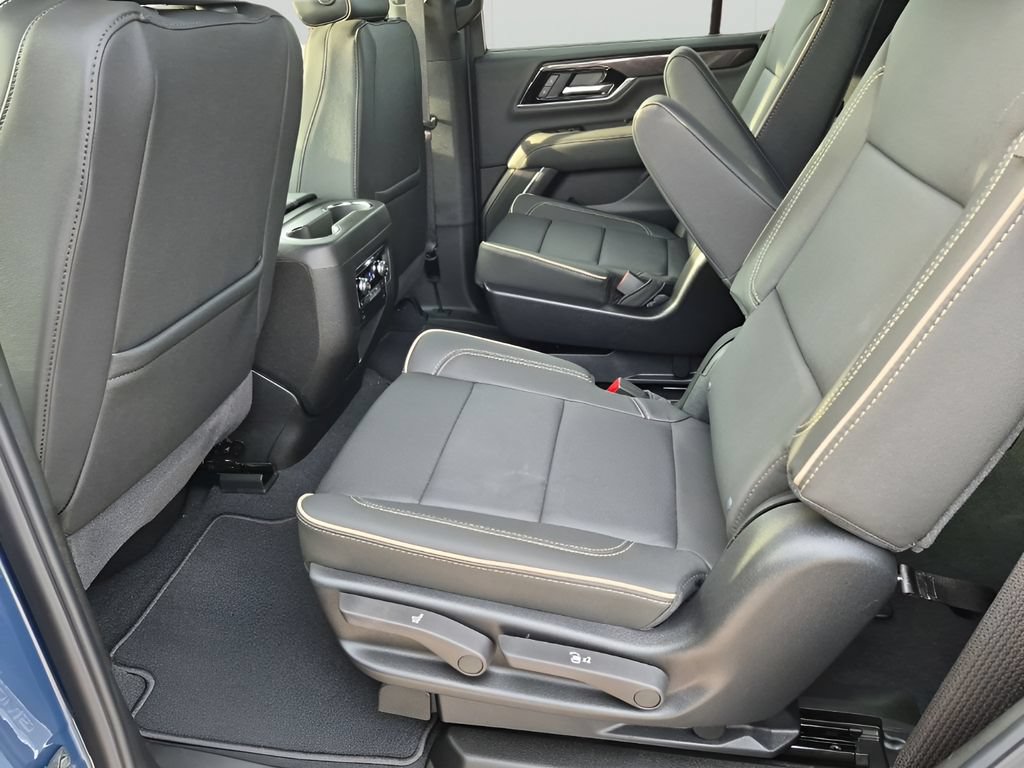 New 2026 GMC Yukon Elevation RWD image 20