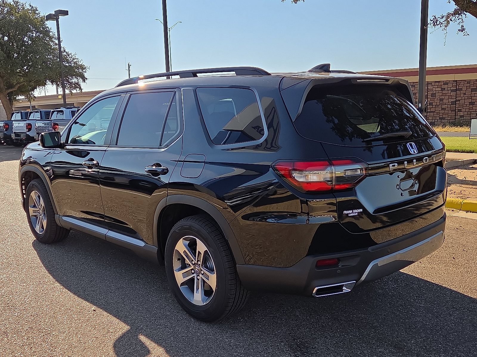 New 2026 Honda Pilot EX-L image 3