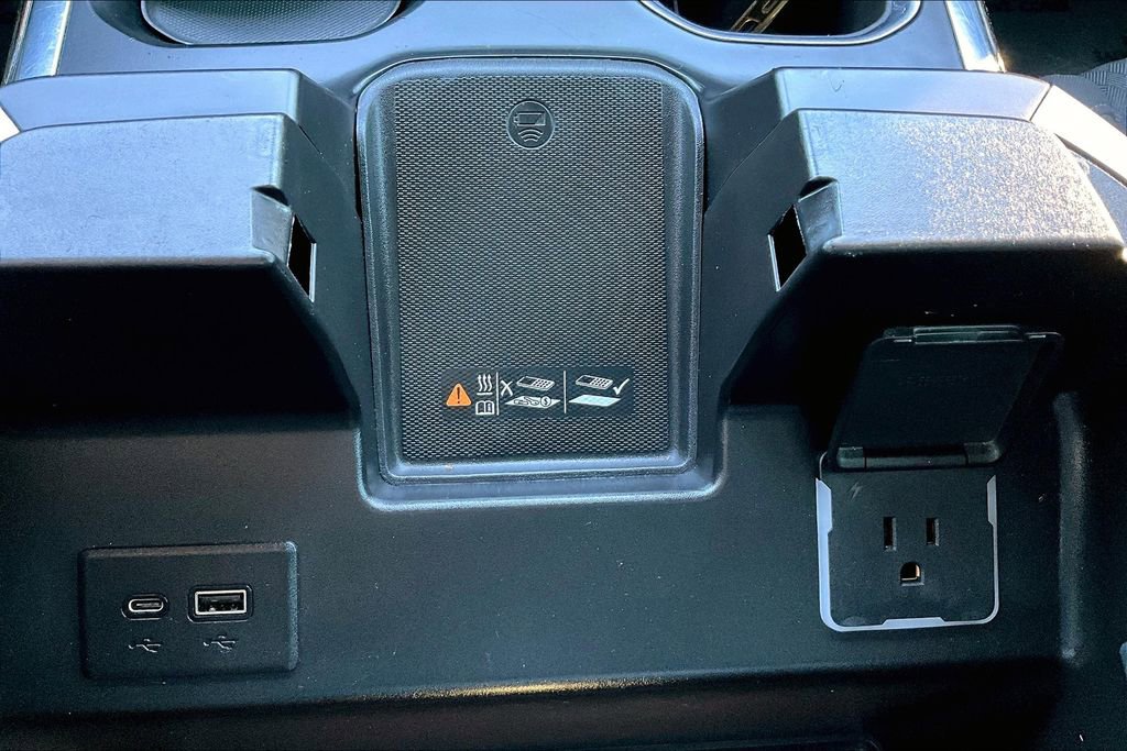 Used 2022 GMC Sierra 1500 Elevation image 26