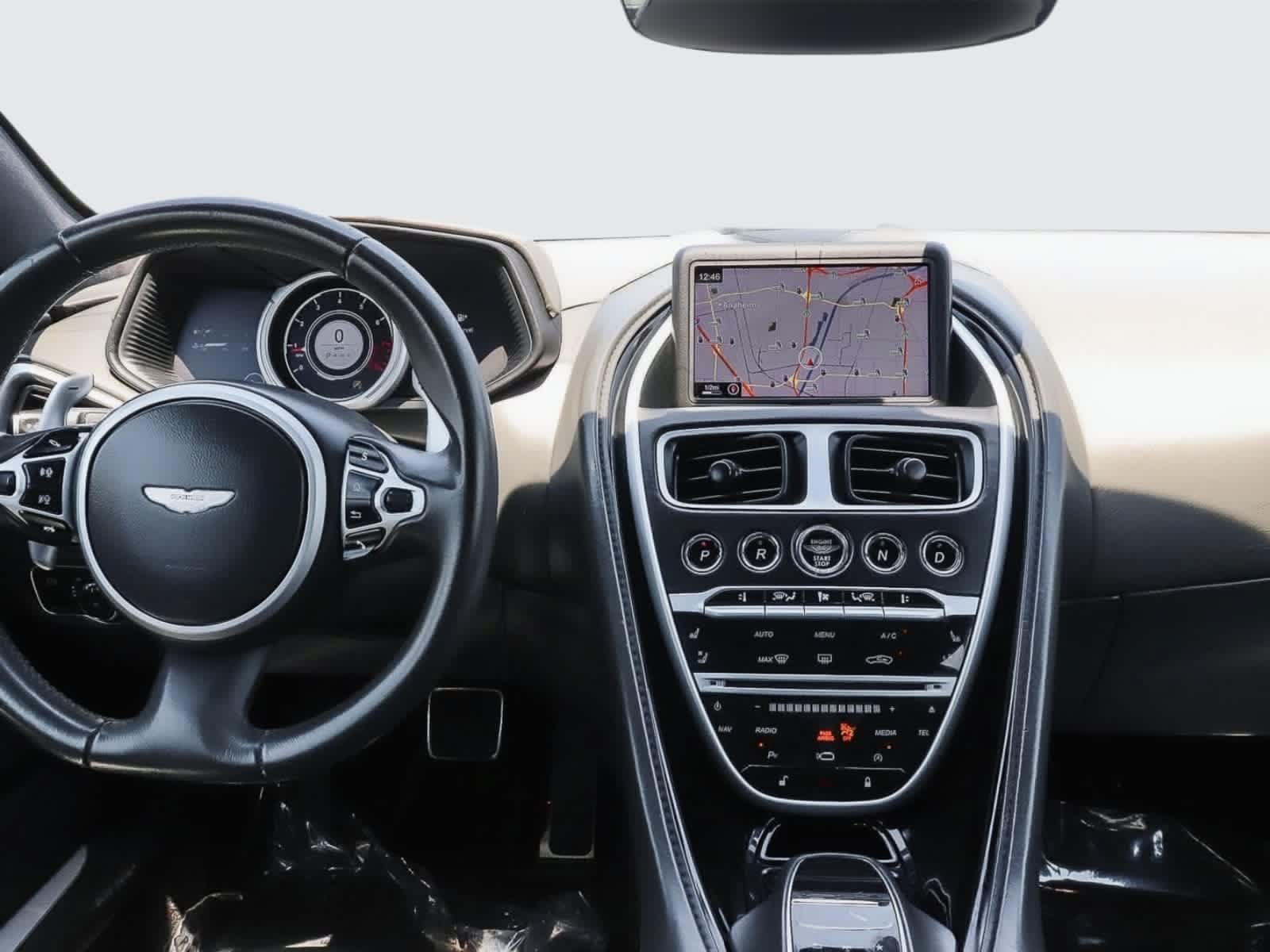 Used 2020 Aston Martin DB11 Coupe RWD image 16