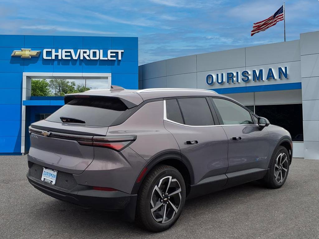 New 2026 Chevrolet Equinox EV LT image 3