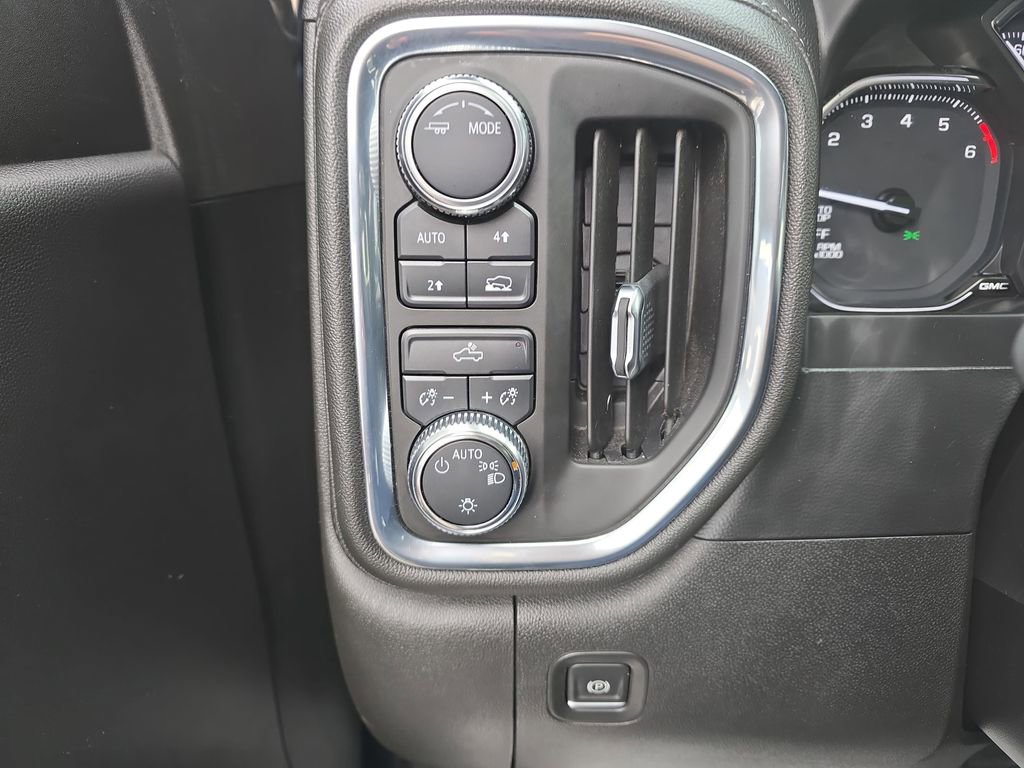 Used 2021 GMC Sierra 1500 SLE image 30