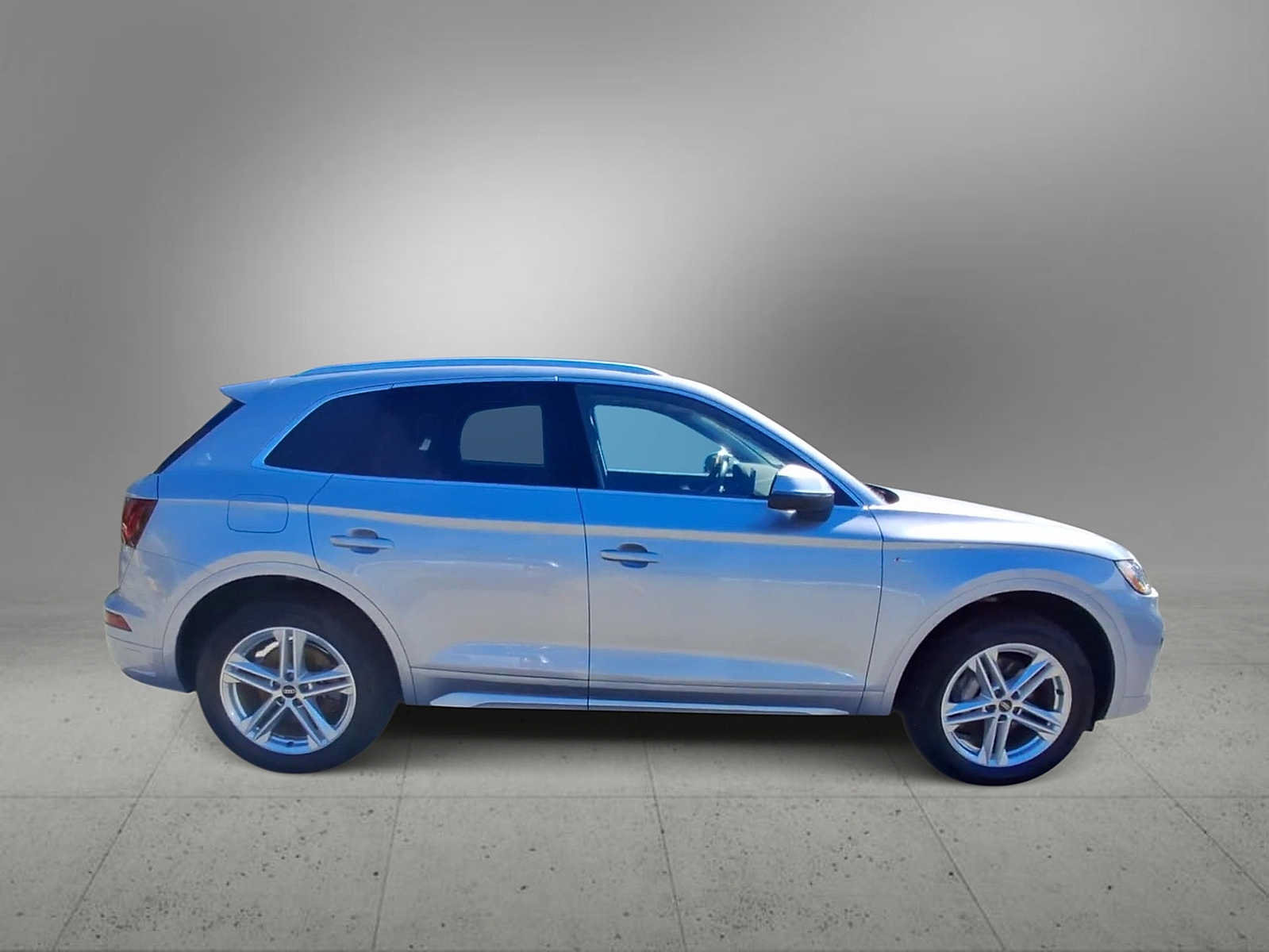 Certified 2023 Audi Q5 e Premium w/ Convenience Package AWD/4WD image 9