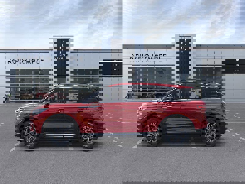 New 2026 Lincoln Corsair Premiere image 3