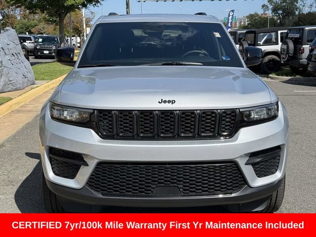 Certified 2025 Jeep Grand Cherokee Altitude AWD/4WD image 7