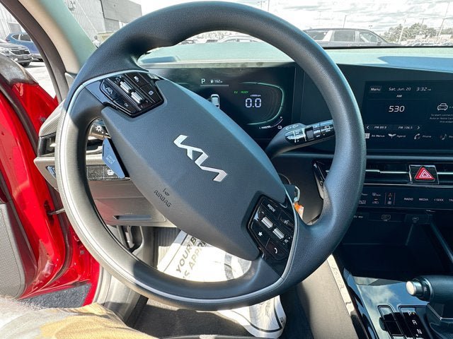 Certified 2023 Kia Niro LX FWD image 11