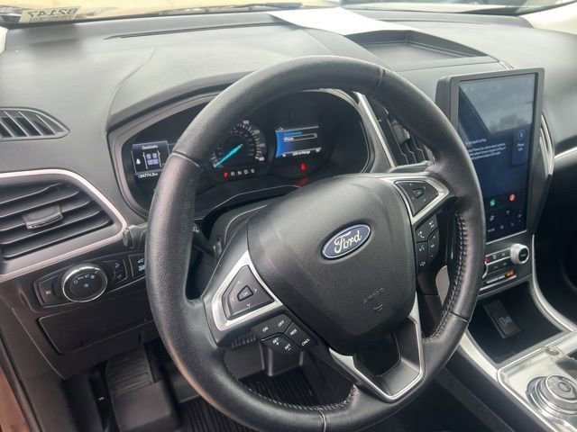 Used 2022 Ford Edge SEL w/ Convenience Package image 11