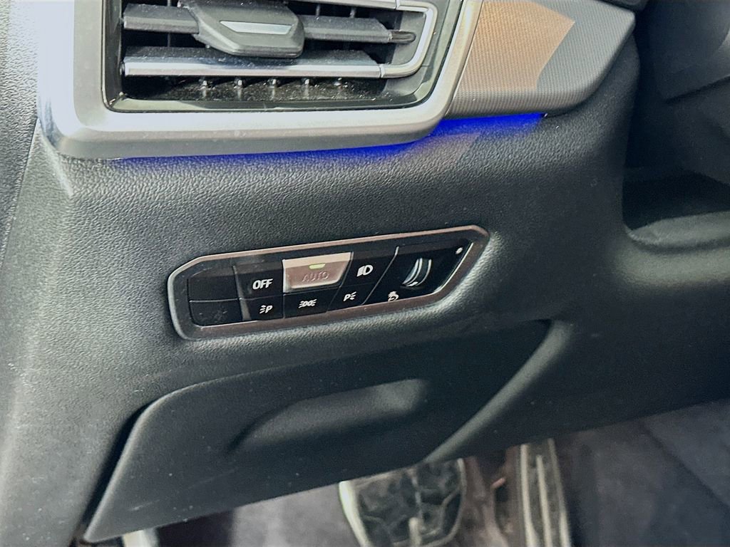 Used 2022 BMW X6 M50i w/ Premium Package image 14