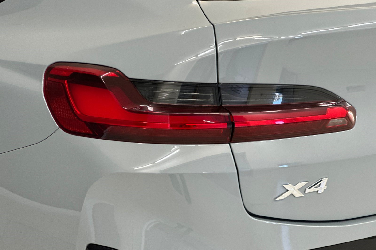 Certified 2025 BMW X4 xDrive30i w/ Premium Package AWD/4WD image 29