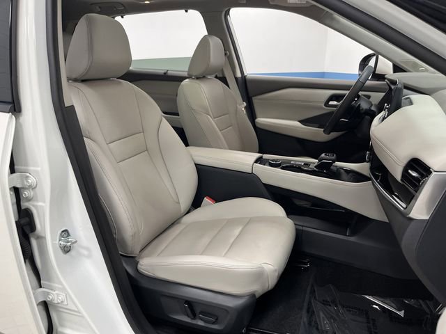 Used 2023 Nissan Rogue SL w/ SL Premium Package image 31