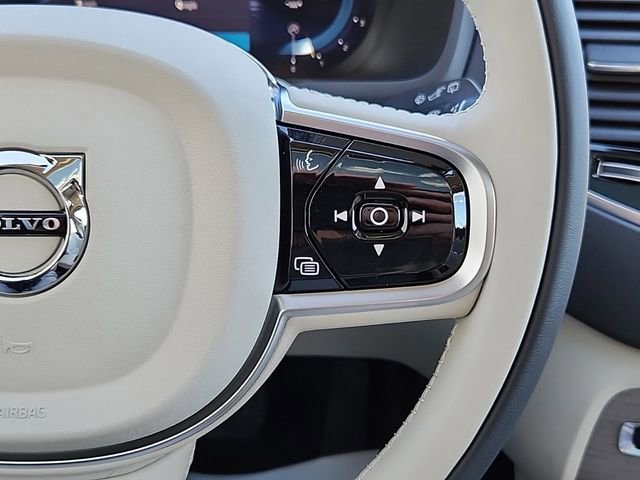 New 2025 Volvo XC90 B6 Ultra w/ Protection Package image 18